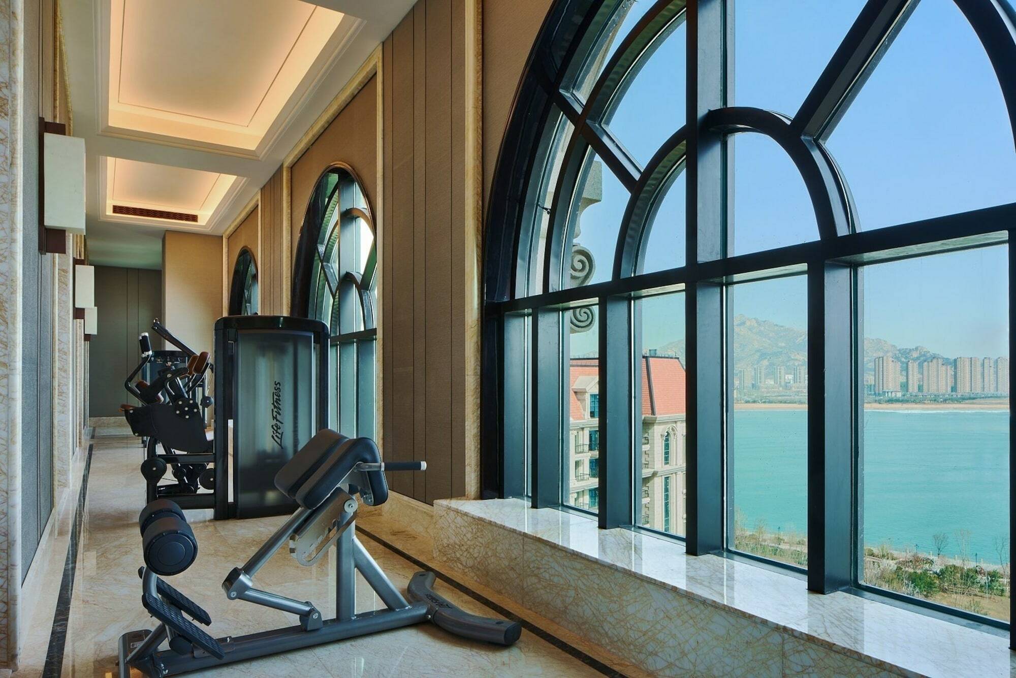 Hotel Wanda Realm Qingdao Movie Metropolis Esterno foto